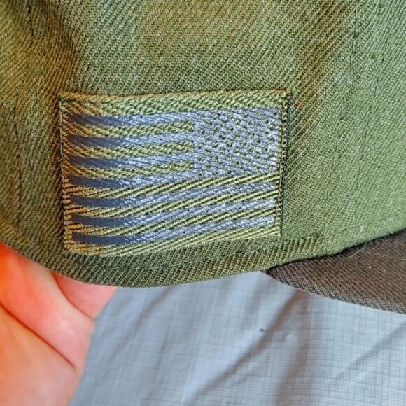 Tampa Bay Buccaneers Salute To Service Fitted Hat - Picture 9 of 9